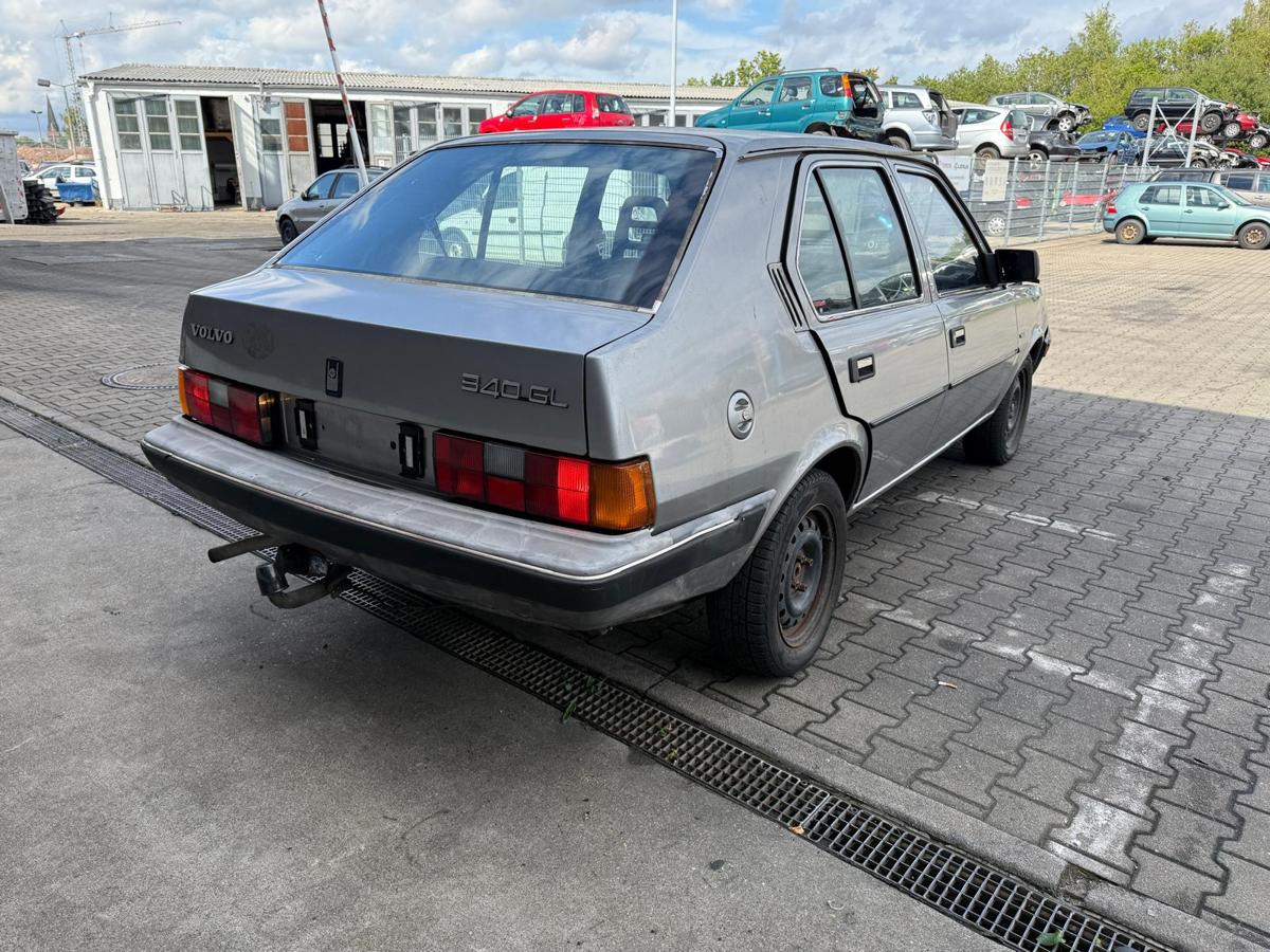 Volvo 340 original Motorhaube silber BJ86